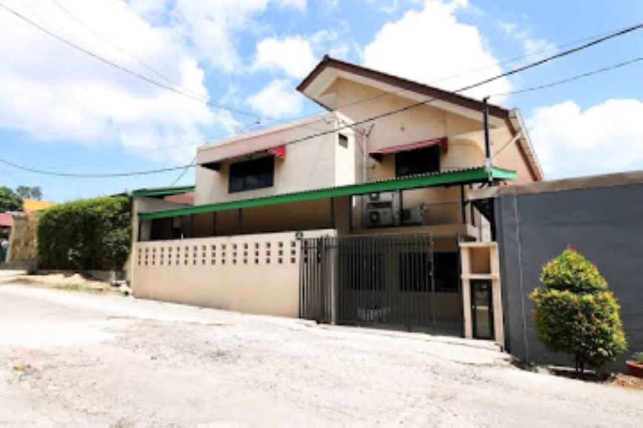 Safina Inn Syariah Sekupang Batam Exterior photo