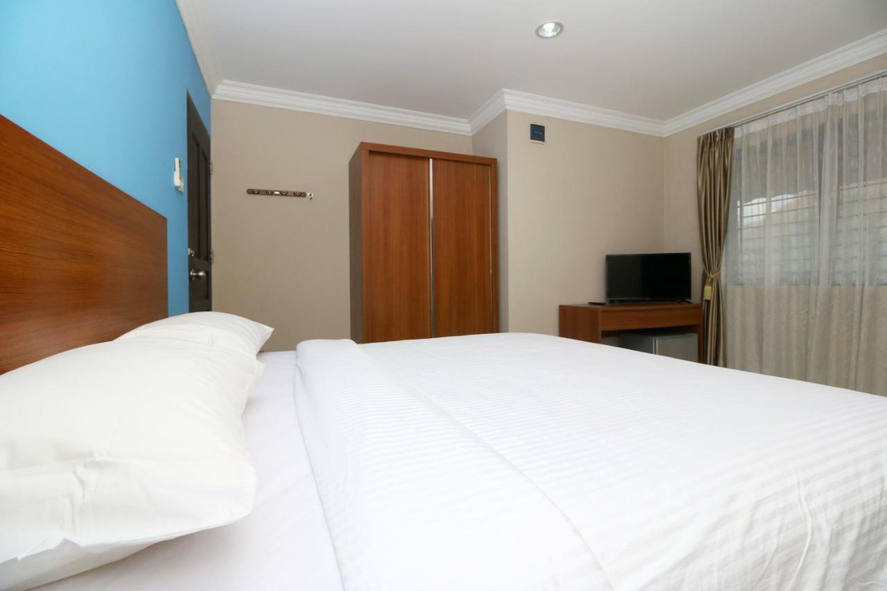 Safina Inn Syariah Sekupang Batam Exterior photo