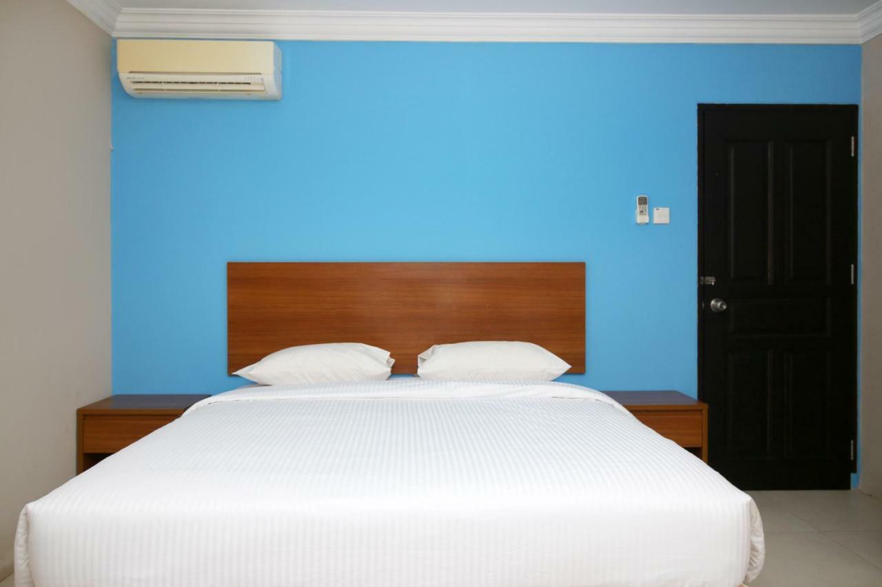 Safina Inn Syariah Sekupang Batam Exterior photo