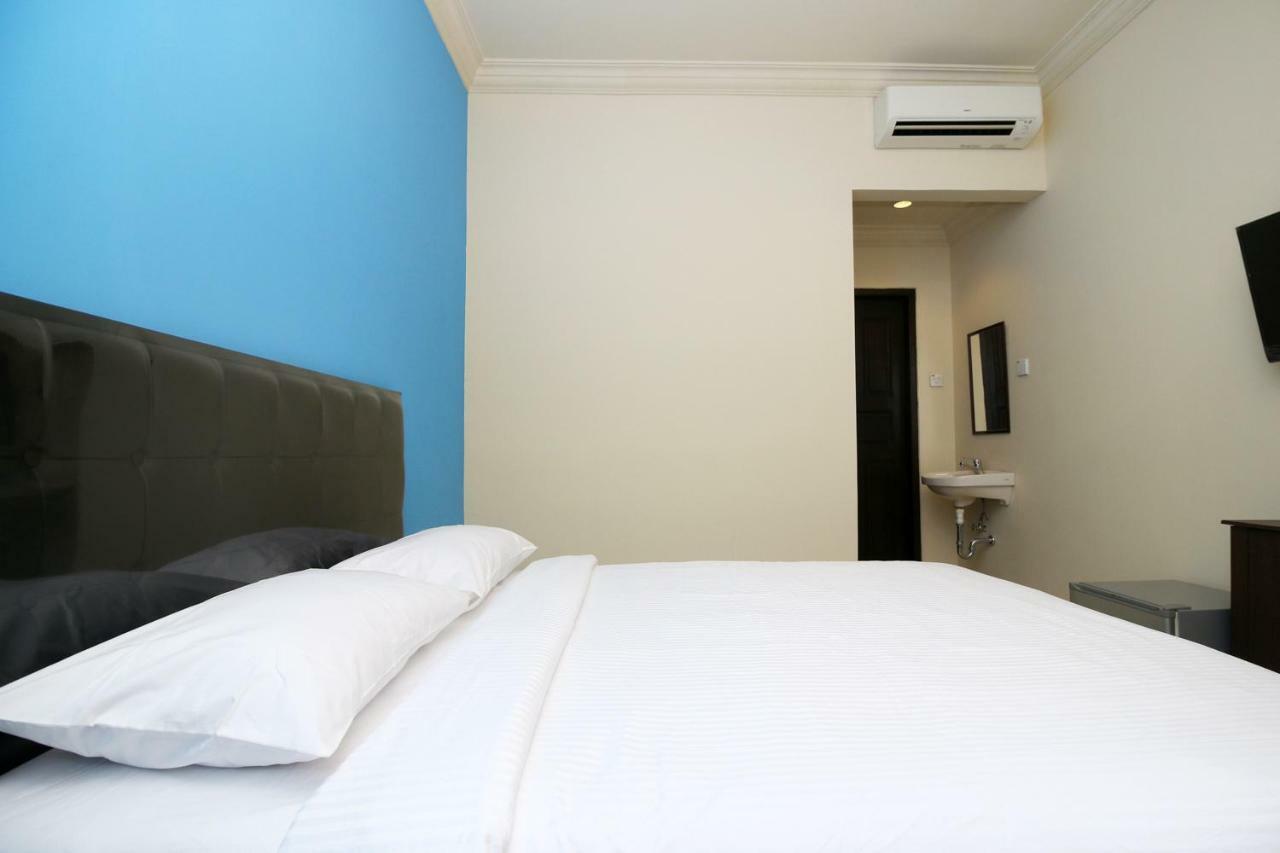Safina Inn Syariah Sekupang Batam Exterior photo