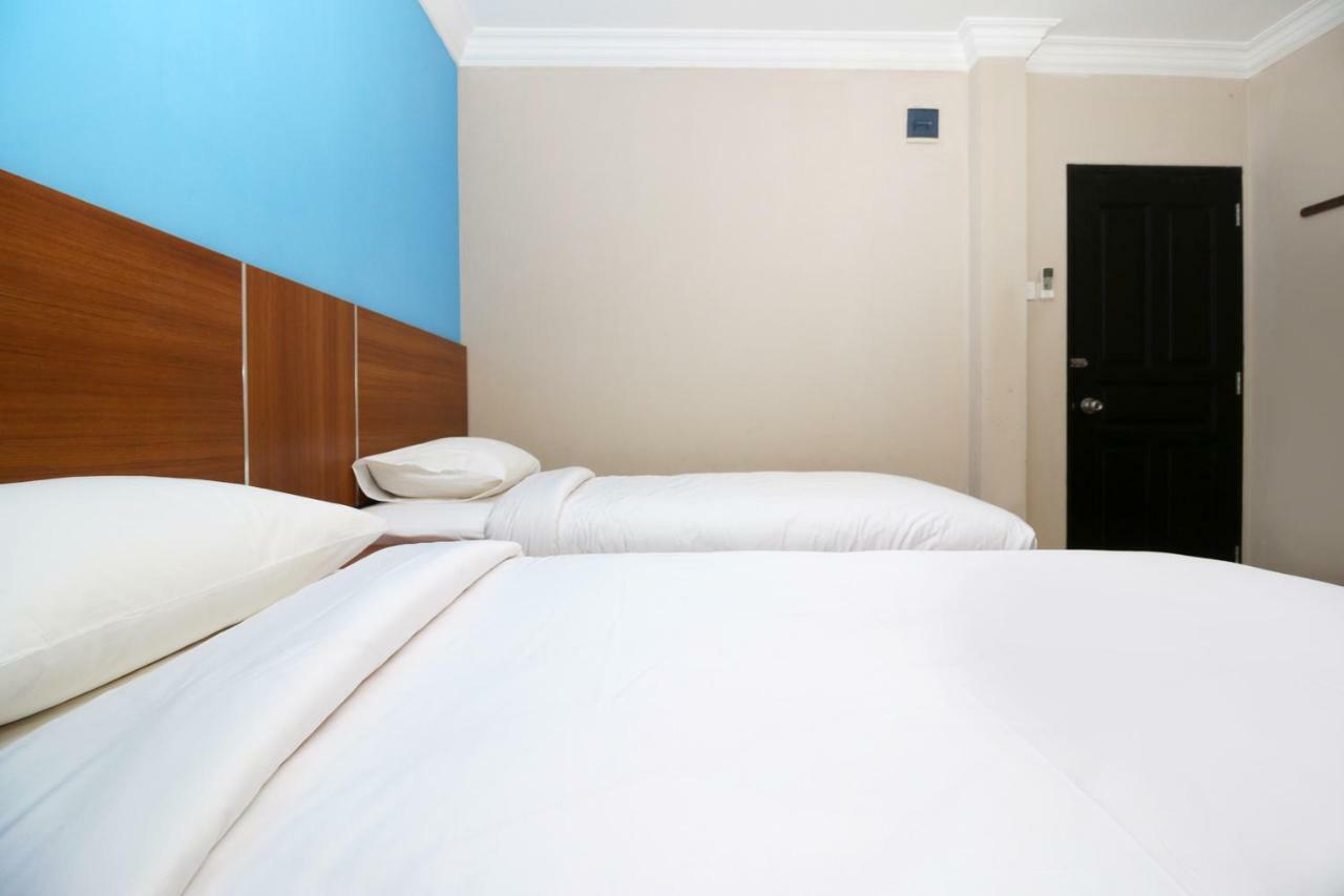 Safina Inn Syariah Sekupang Batam Exterior photo