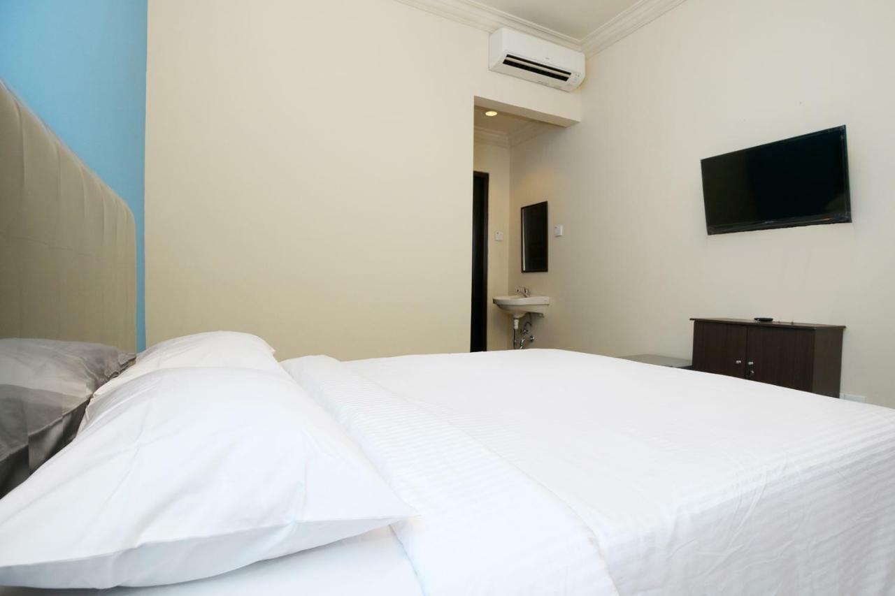 Safina Inn Syariah Sekupang Batam Exterior photo